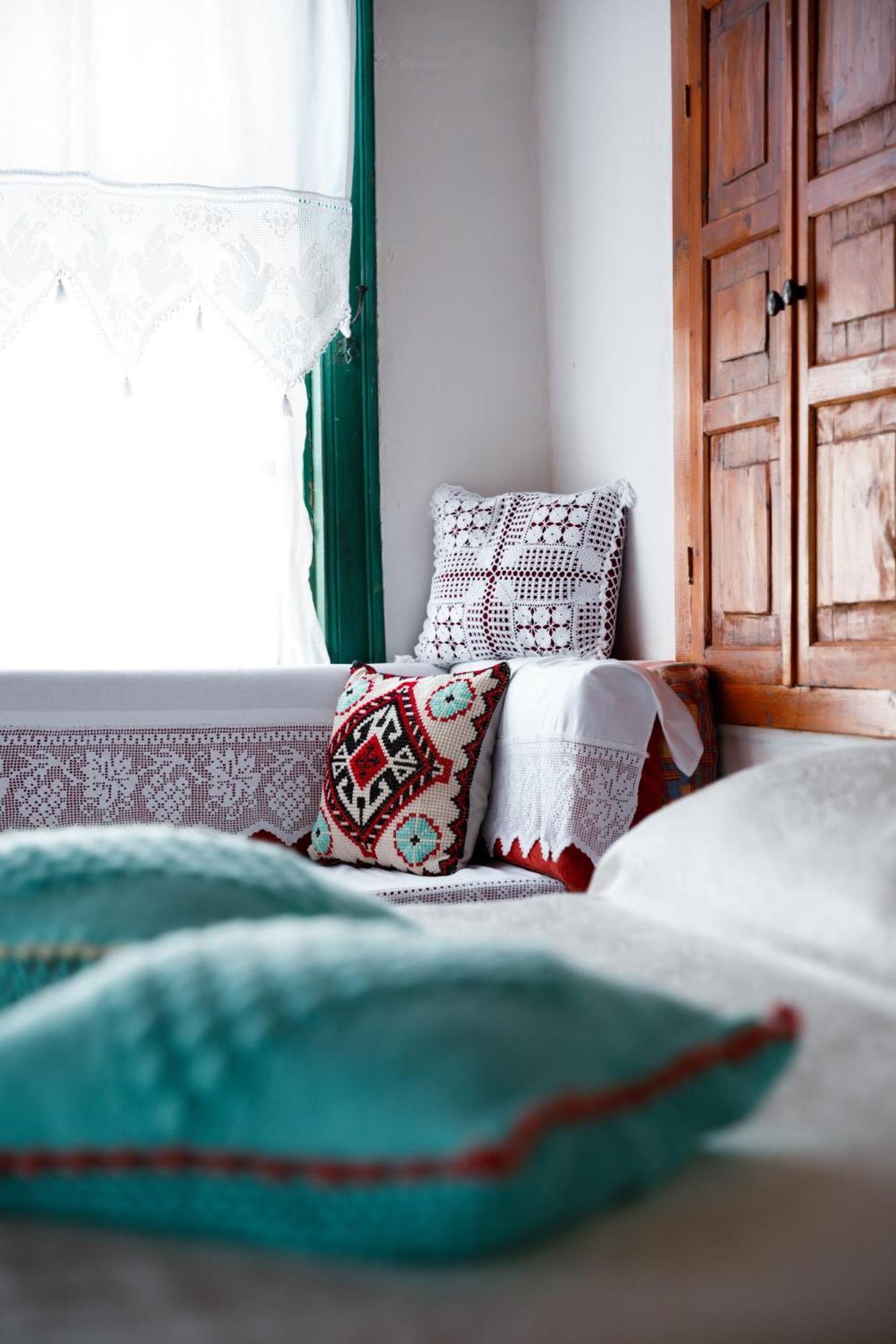 Guesthouse 1805 Gjirokaster Bagian luar foto